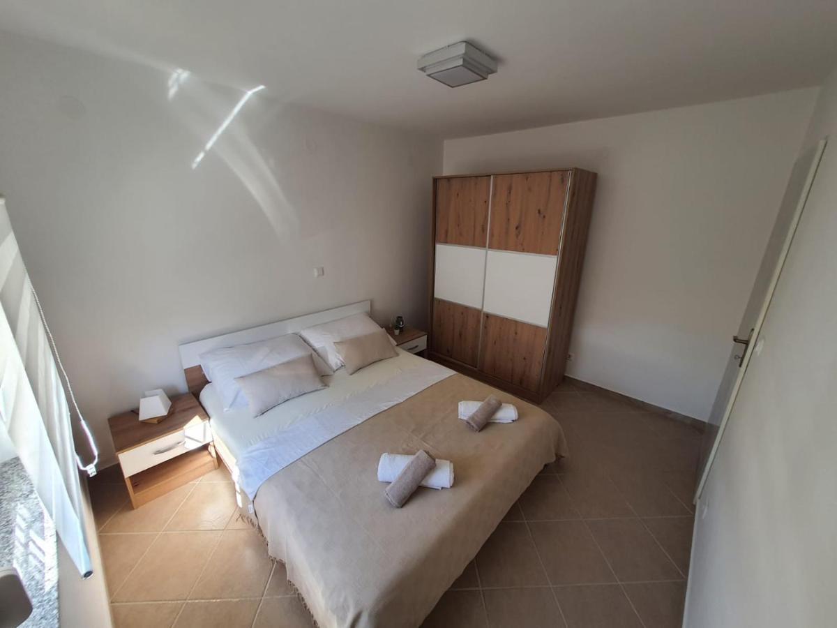 Zrinec Apartment Вир Екстериор снимка