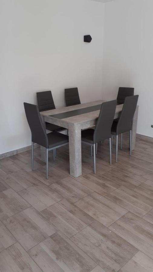 Zrinec Apartment Вир Екстериор снимка