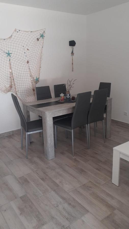 Zrinec Apartment Вир Екстериор снимка
